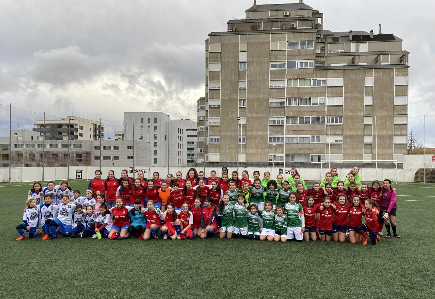 Éxito de participación en la I Jornada de Convivencia ‘Reinas del Balón’ del C.D. San José